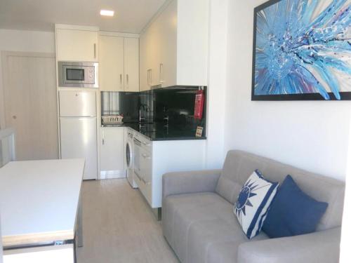 2 bedrooms appartement at Nazare 500 m away from the beach with sea view terrace and wifi