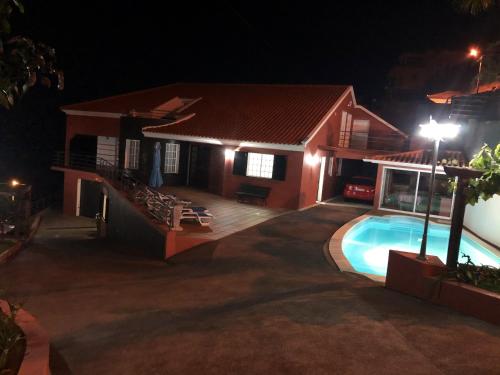 2 bedrooms appartement with sea view private pool and enclosed garden at Lombo Do Doutor 1 km away from the beach