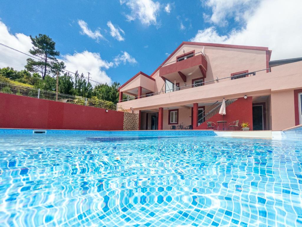 2 bedrooms appartement with shared pool furnished terrace and wifi at Prazeres 5 km away from the beach Estudante do Jardim 87 Madeira, 9350-074 Campanário