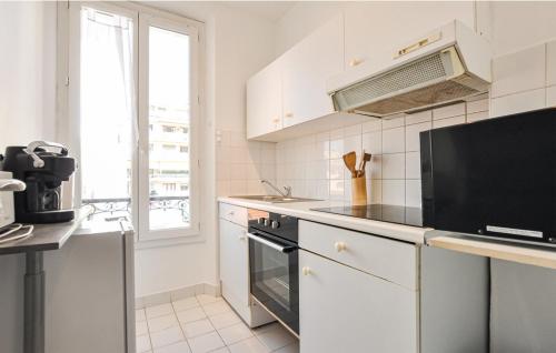 2 bedrooms center cannes frgk