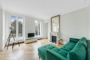 2 bedrooms center of Clichy !
