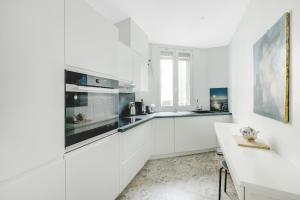 2 bedrooms center of Clichy !