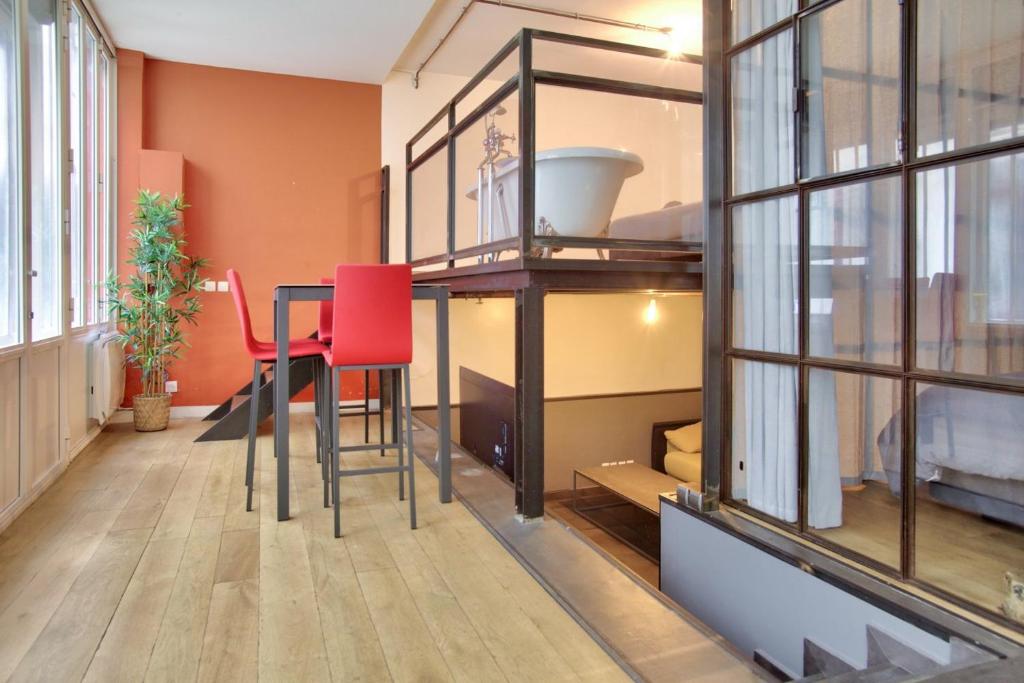 Appartement 2 Bedrooms Le Marais Nazareth 68 Rue Notre Dame de Nazareth 75003 Paris