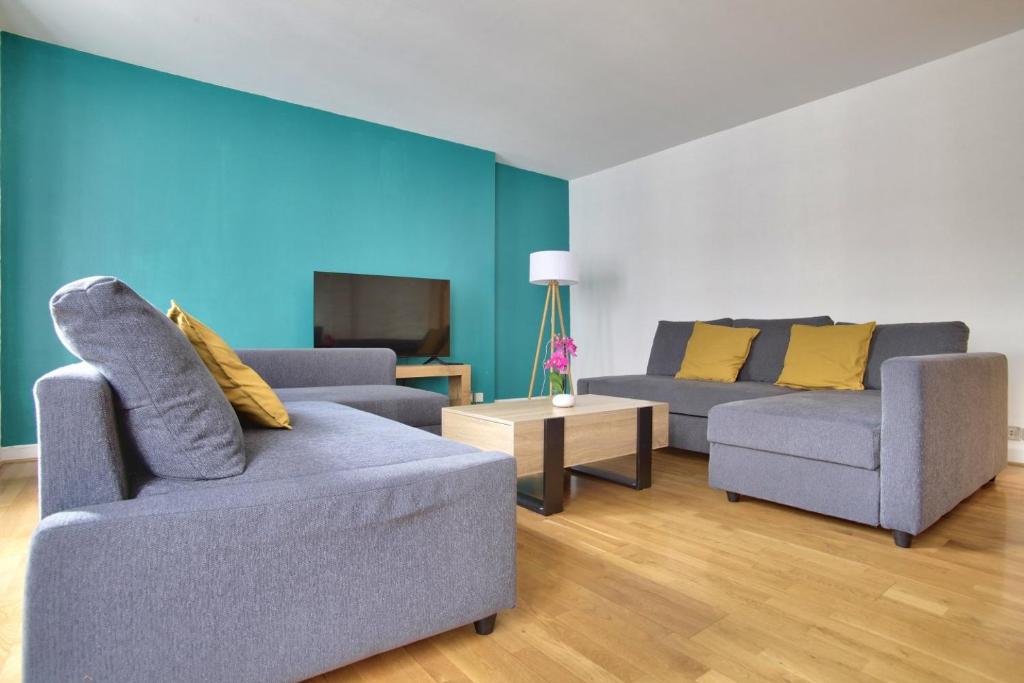 2 Bedrooms Tour Eiffel Breteuil 18 Rue d'Estrées, 75007 Paris