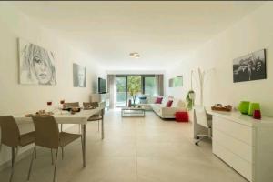 2 chambres 2 salles de bains Luxe Face palais des festivals