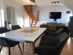 2 Ferienwohnungen mit Balkon für 6 Personen