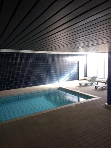 Appartement 2 pieces 40 m2, dans hyper centre, avec piscine au rez de chaussee Grenoble france