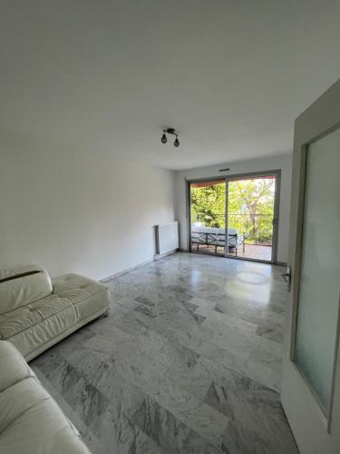 2 pièces avec terrasse en résidence privée