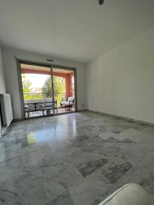 2 pièces avec terrasse en résidence privée