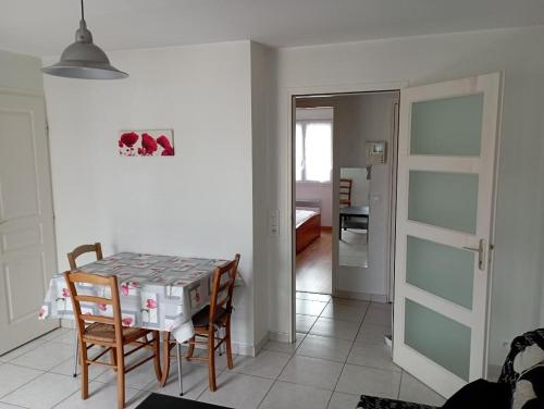 Appartement 2 pièces centre ville parking proche transport 56 Rue Charles Sage 93700 Drancy Île-de-France
