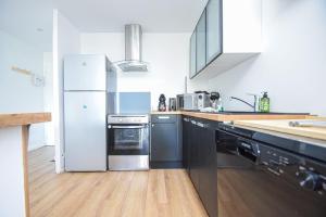 2 pièces cosy avec terrasse privée 5min à pied de la plage