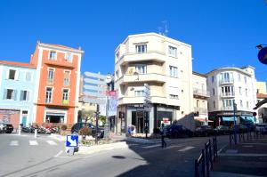 Appartement 2 Pièces Liberté Plein Centre 20 rue de la republique 83700 Saint-Raphaël Provence-Alpes-Côte d\'Azur