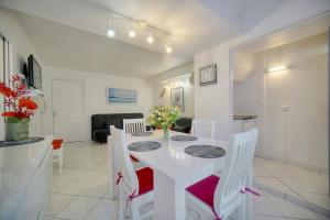 2 pieces moderne centre ville A1B237