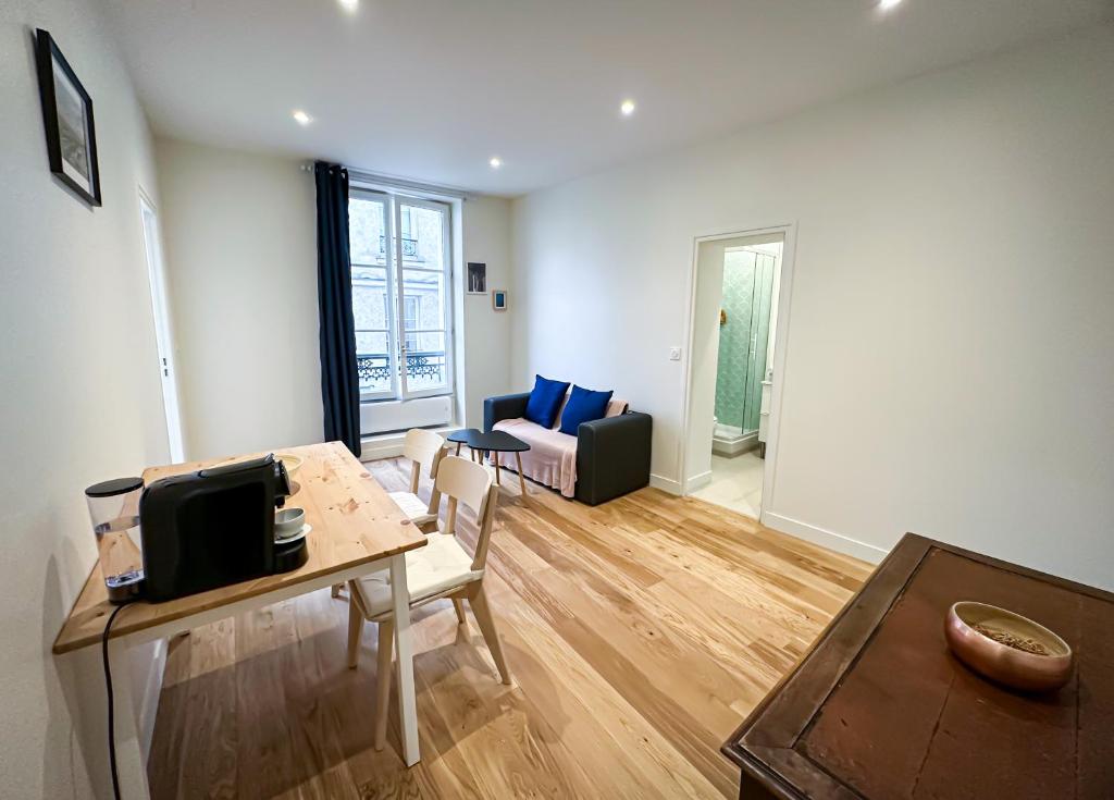 2 pièces pour 1-4 personnes proche du Panthéon 83 Rue du Cardinal Lemoine, 75005 Paris