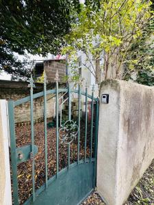 2 room apartment in the heart of the residential area of Velpeau