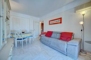 2 room center very comfortable wi fi