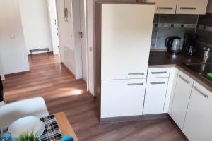 2 room fitter flat