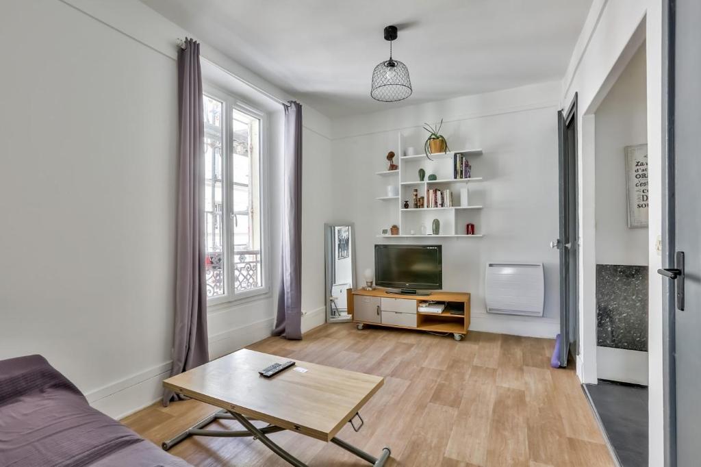 Appartement 2 room flat in the heart of Montmartre 20 Rue André Antoine 75018 Paris