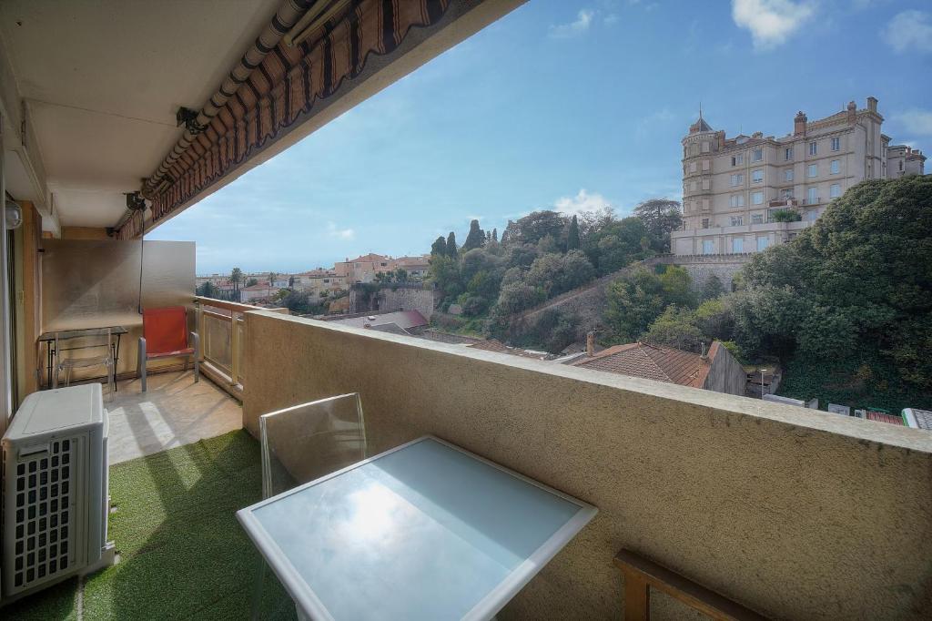 2 rooms Cannes near beaches 14 Boulevard Vallombrosa, 06400 Cannes