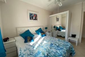 2 rooms facing south 300m from the Croisette LIVE IN CANNES