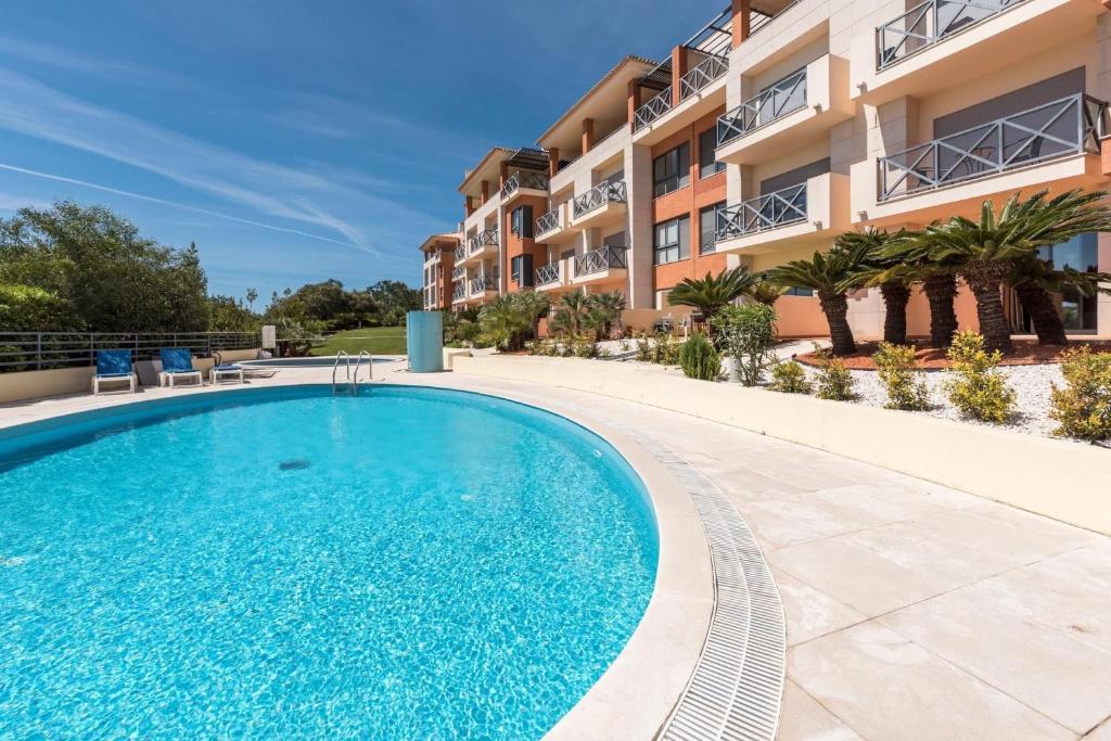 2 Terrace Town House Jornal A Avezinha, 39, 8200-347 Albufeira