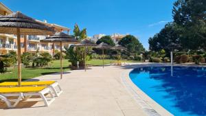 2 Terrace Town House