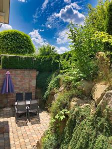 2 Zi-Appartement, 70 qm, max 4 Pers, private Terasse, 2 Parkplätze, Internet 250 MBit