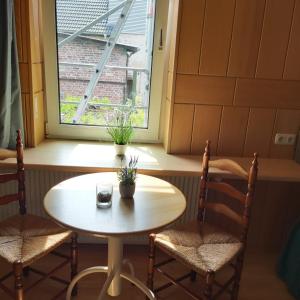 Appartement 2 Zi Ferienwohnung Kirchhain zentral, nahe Marburg und Stadtallendorf 2 Finkenweg 35274 Kirchhain Hesse