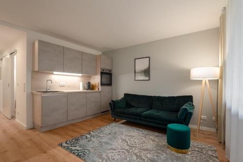 2-Zimmer-Apartment mit Balkon - Nähe SBahn