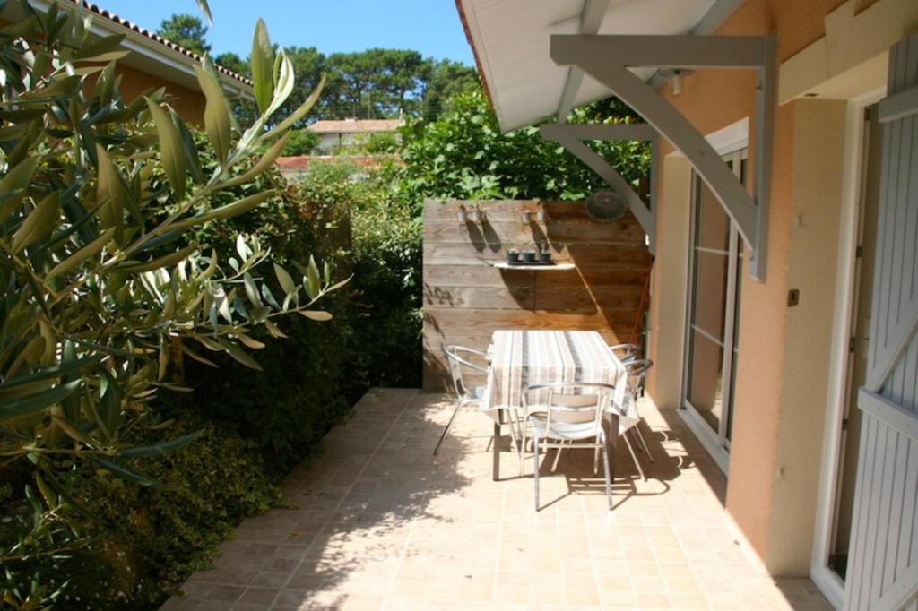 2-Zimmer-Appartement in der 2. Etage des Hauses.