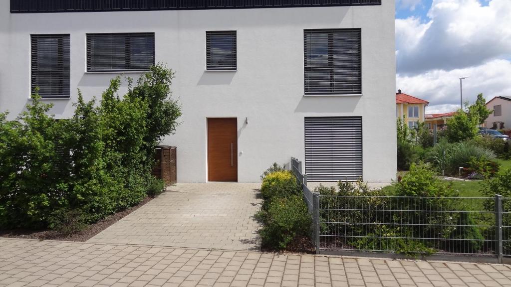 Appartement 2-Zimmer-Wohnung bei Nürnberg mit S-Bahn-Anschluss 41 Habichtweg. Einliegerwohnung 92353 Postbauer-Heng