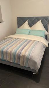 Appartement 2 Zimmer wohnung zur tägliche Miete Am Schloßberg 12 72379 Hechingen Bade-Wurtemberg