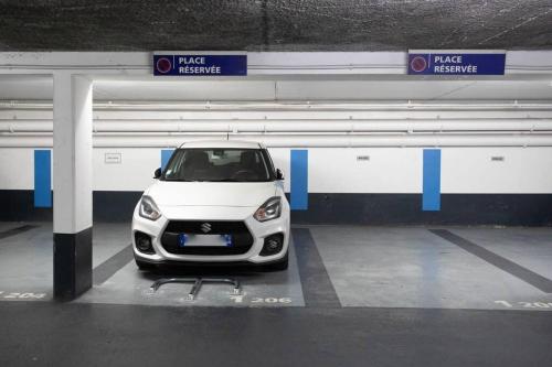 #20 2P Port/Parking/AC/Central élégant 5Min Promenade