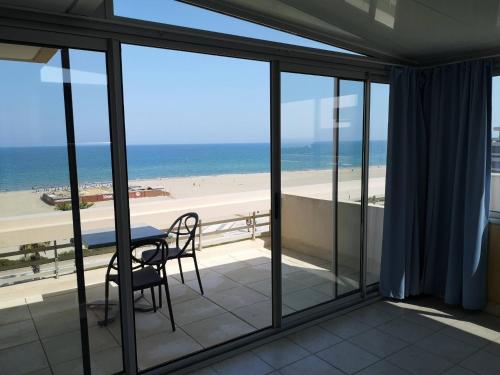20 m2 de terrasse face à la mer à Canet en Roussillon