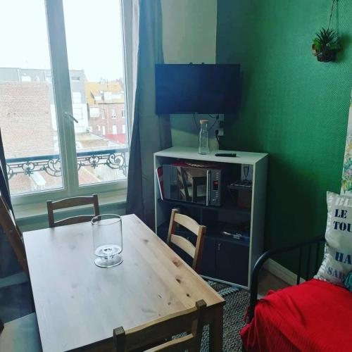 20m confort  CENTRE-VILLE et près de la PLAGE !