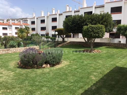 241 Oliveiras Terraces