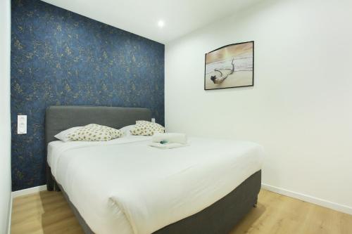 253, 2BDR Center of PARIS