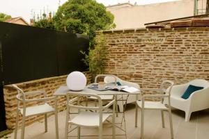 28m with terrace in the heart of Toulouse