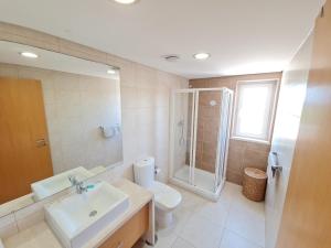 2Bed PH with SEA & POOL View - WPCG19