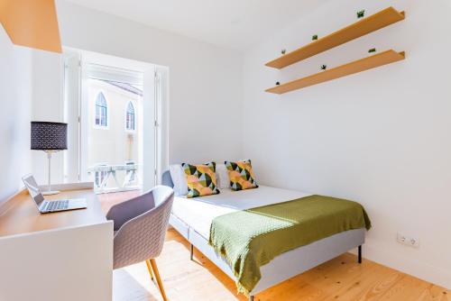 2BR Campo de Ourique Living