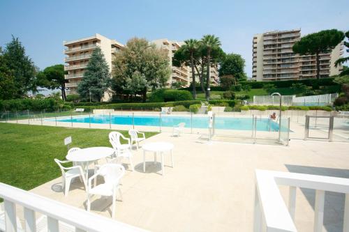 Appartement 2P 34m2- Résidence Piscine Tennis Antibes france