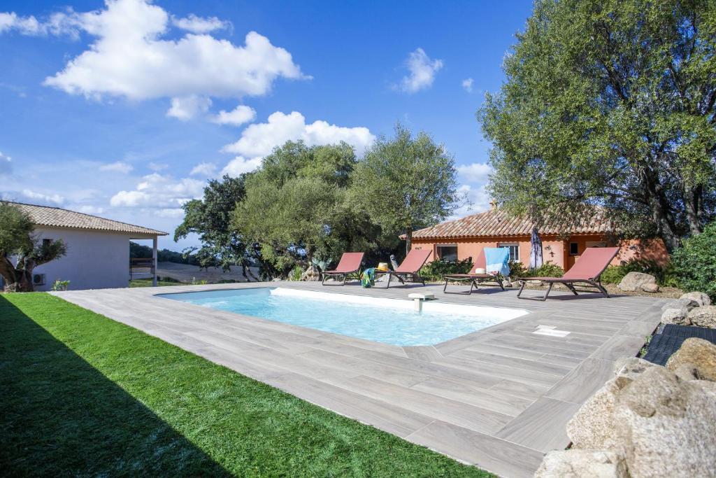 2pieces 1 chambre piscine 83120 Sainte-Maxime