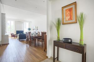 3 BDRM flat overlooking Palais des Festivals and Old Port
