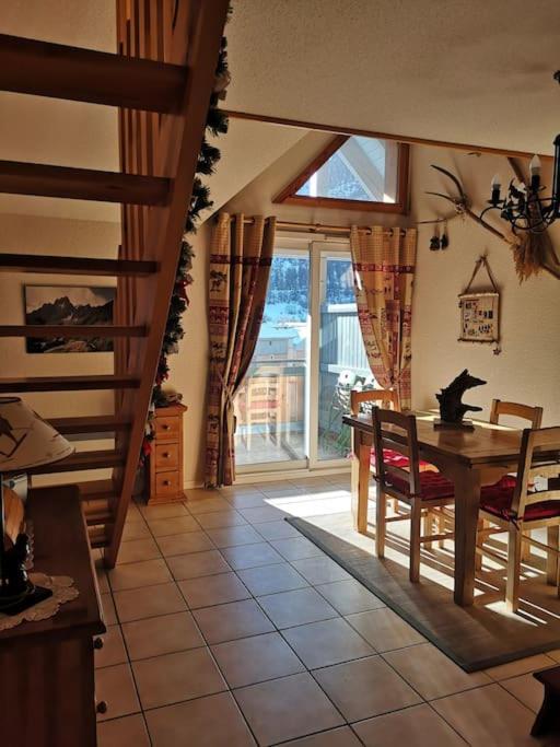3 bedroom apartment w/ log burner & mountain views 21 Route de Grenoble, 05240 La Salle-Les-Alpes