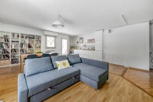 3 bedroom apartment with balconies