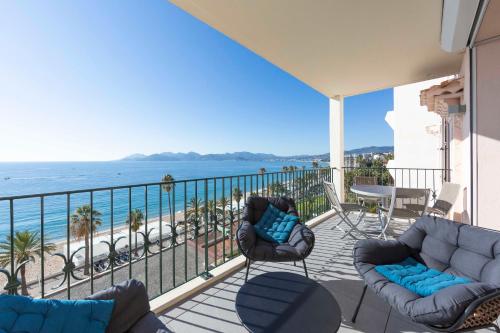 Appartement 3 chambres 125 m2 avec vue exceptionnelle face à la mer Cannes france