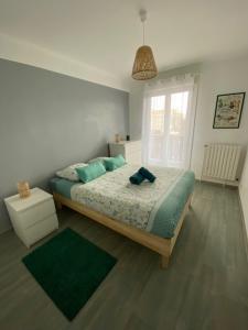 3 chambres, bien placé, calme et spacieux avec balcon et parking