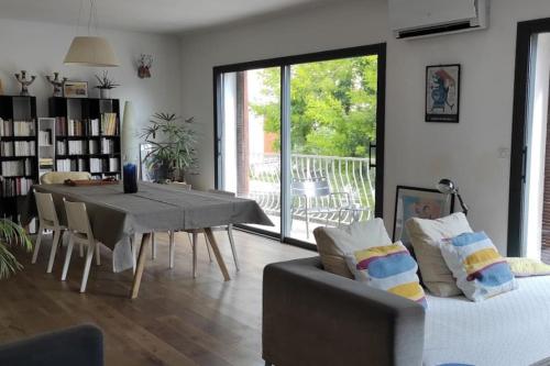 Appartement 3 chambres terrasse proche plage idéal pour une famille Le Pradet france