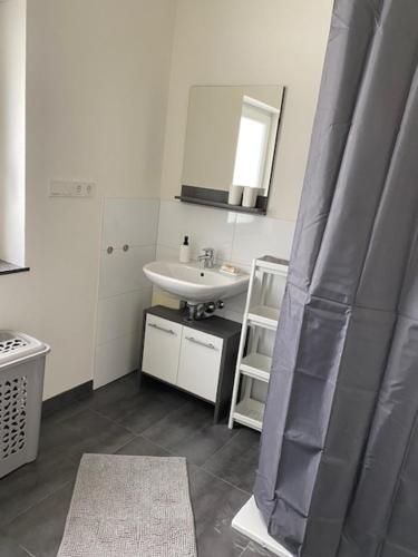 3 Mehrbettzimmer, Küche, Bad für Arbeiter und Monteure