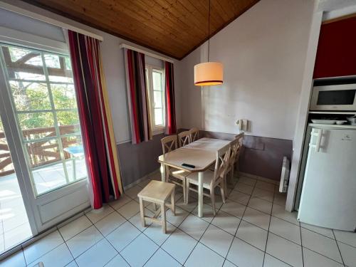 Appartement 3 pièces 4-6 personnes, à Moliets et Maa, proche Golf, grand balcon et piscine Moliets-et-Maa france